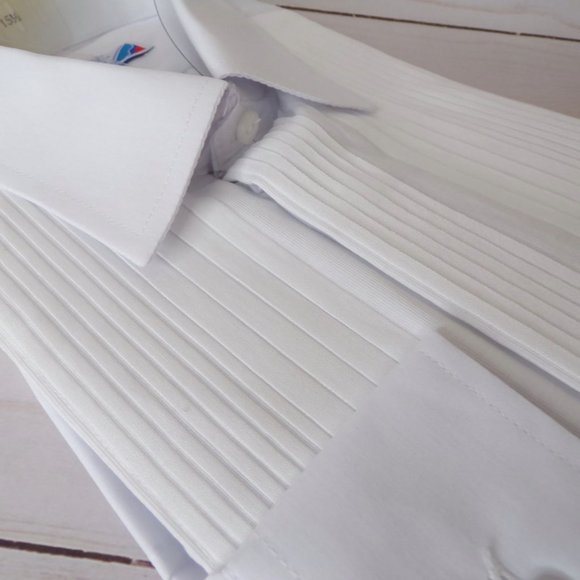 Contemporary Fit Pleated Bib Formal Men's Sh 2323 - Picture 3 of 5